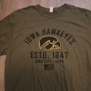 Iowa Hawkeyes ESTD 1847 T Shirt Green XL University College Game Day